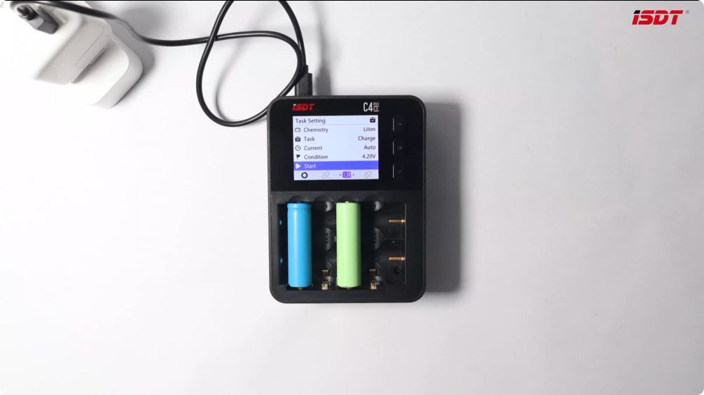 Amazon | ISDT C4 EVO 電池充電器 スマート バッテリー 急速充電器
